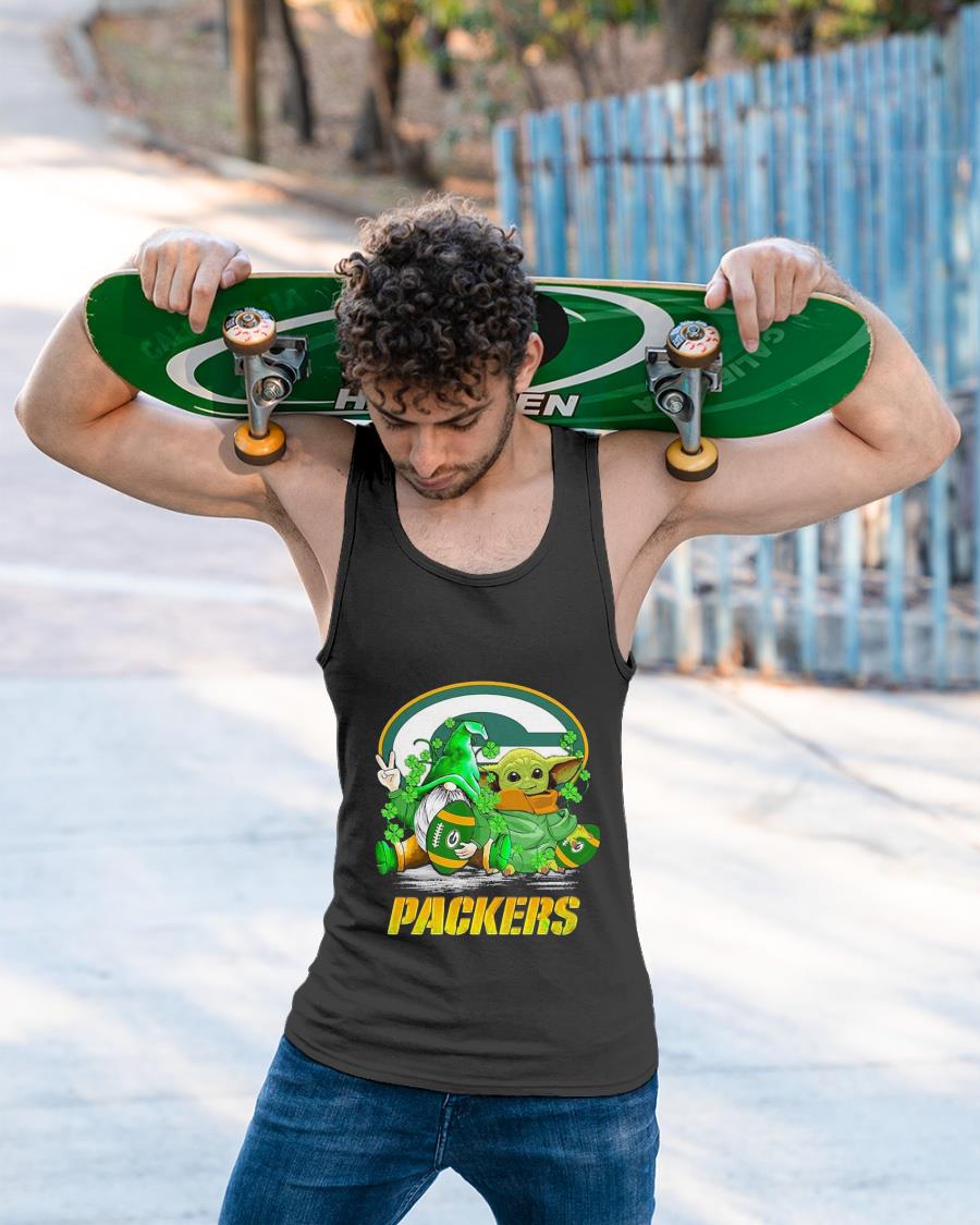 Irish 2021 Gnomes Hug Baby Yoda Packers Shirt